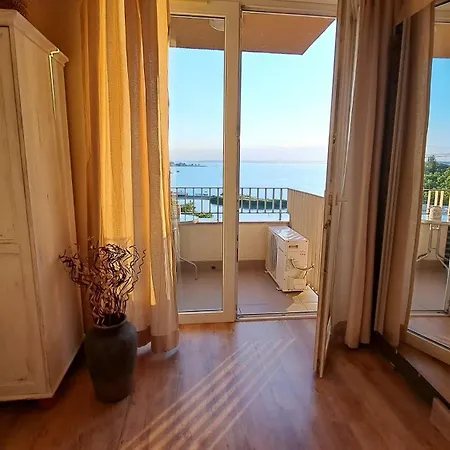 Apartmán Club218 Vizparti Wellness *